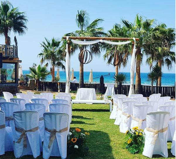 bodas en la playa altar